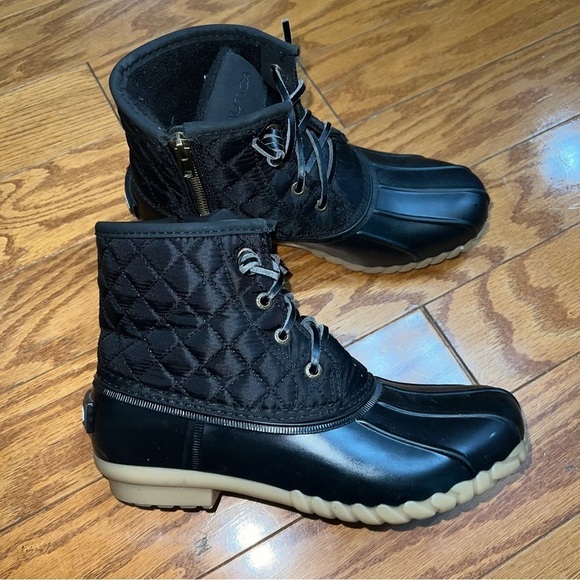 Nautica Shoes - Nautica Dorsay Black Quilted Duck Rubber Boots With Ankle Zip Size 7